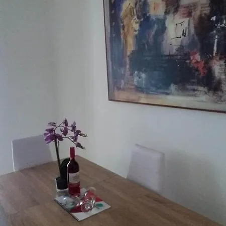 1 Bedroom Nicely Furnished In Apartament *
