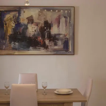 1 Bedroom Nicely Furnished In Appartamento